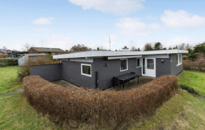 Pet Friendly Home In Glesborg With Wifi